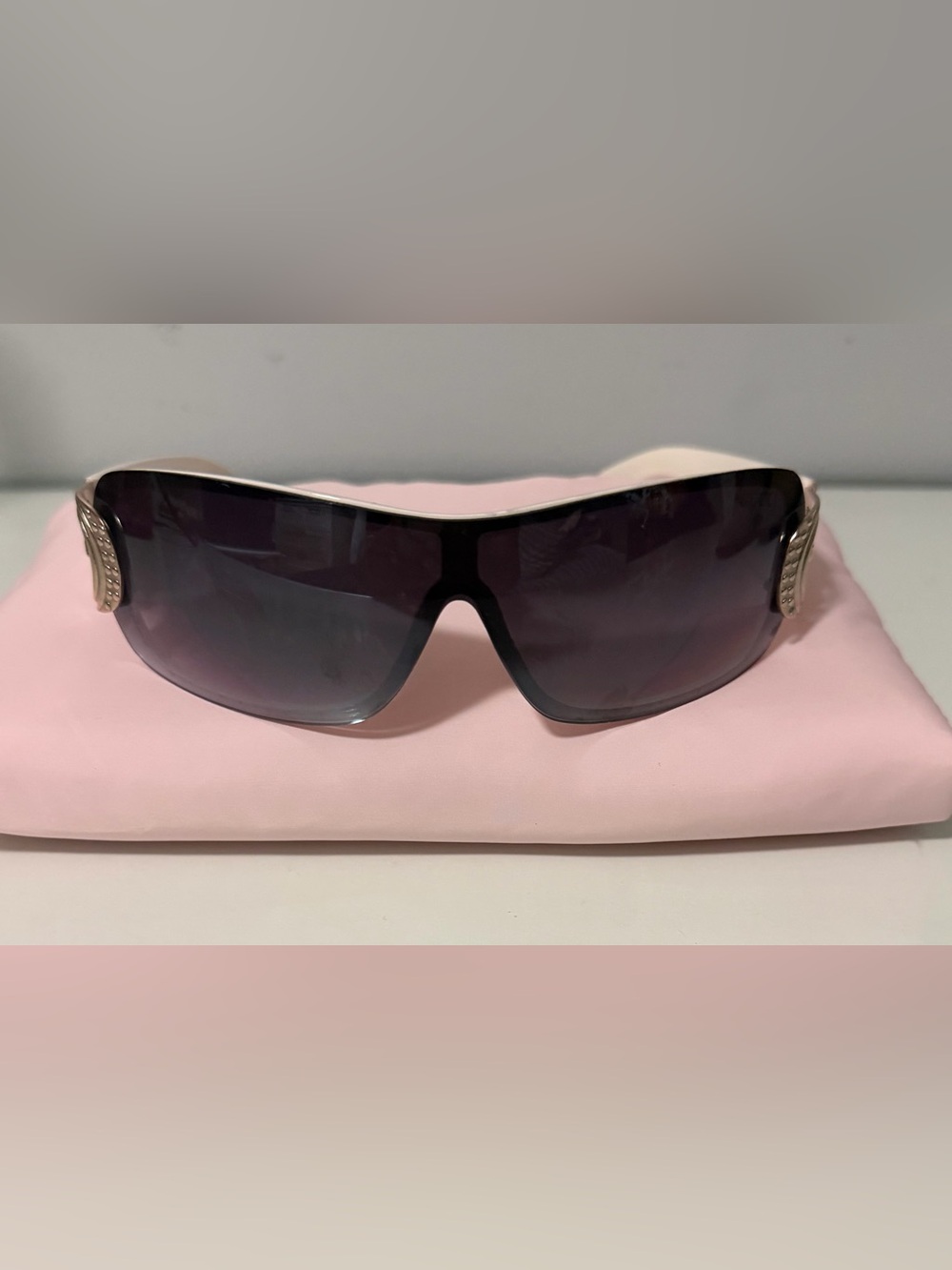 Gucci Black Shield Sunglasses with Gradient Lenses